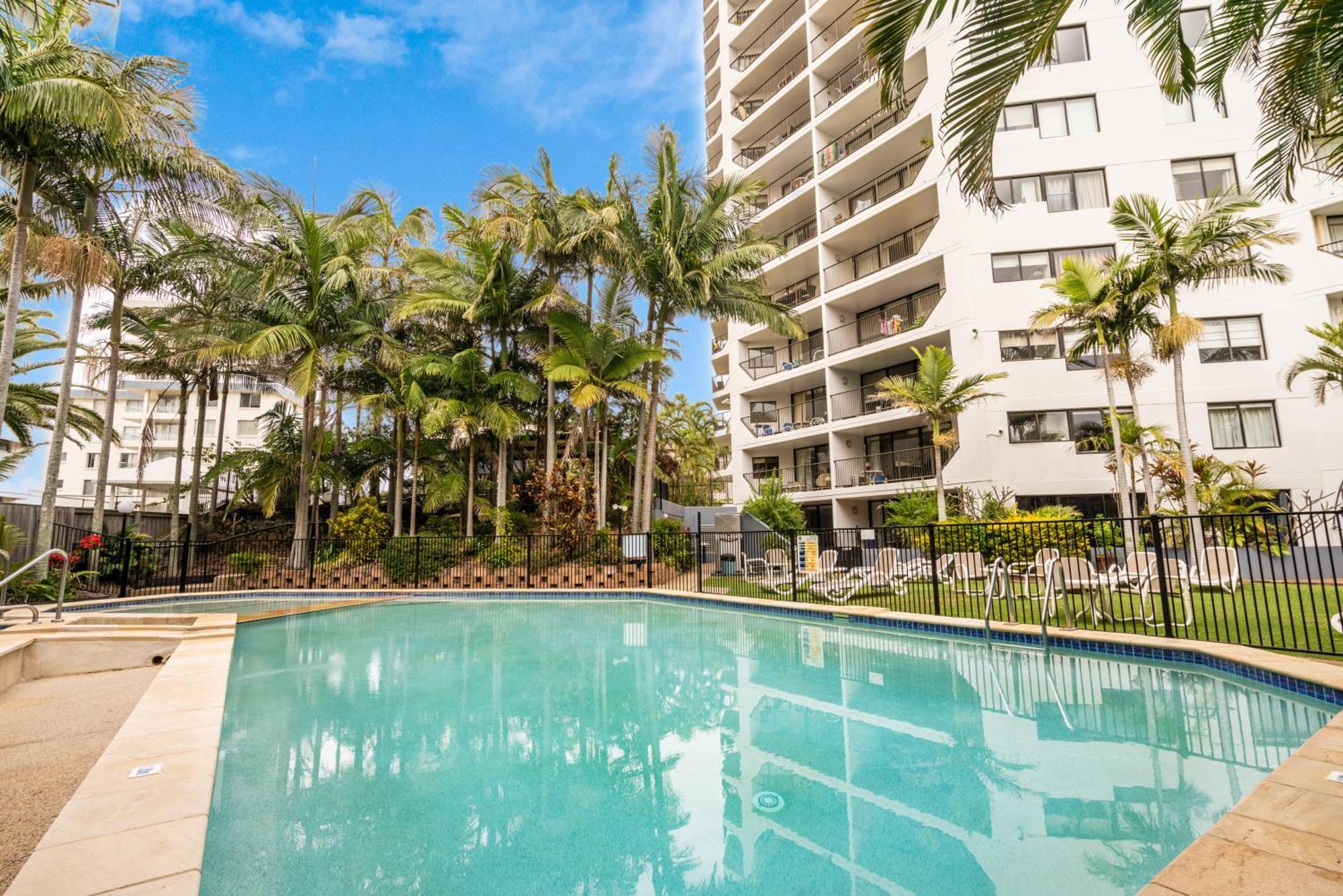 Horizons Holiday Apartments - Official Гоулд Коуст Екстериор снимка